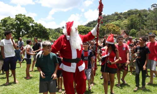 Barra do Piraí: Papai Noel chega ao distrito de São José do Turvo nesta terça 
